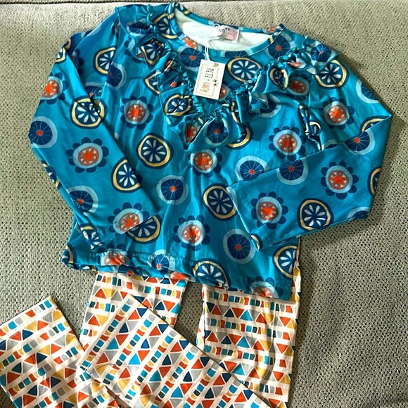 Matching sister set size 6/6X Pete+Lucy Brand New With Tags Pants and shirt - Picture 1 of 1